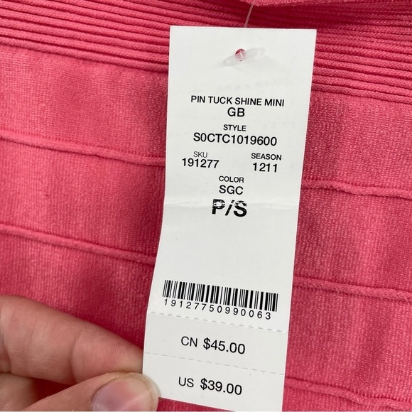 NEW! Bebe Coral Mini Skirt - Picture 6 of 9